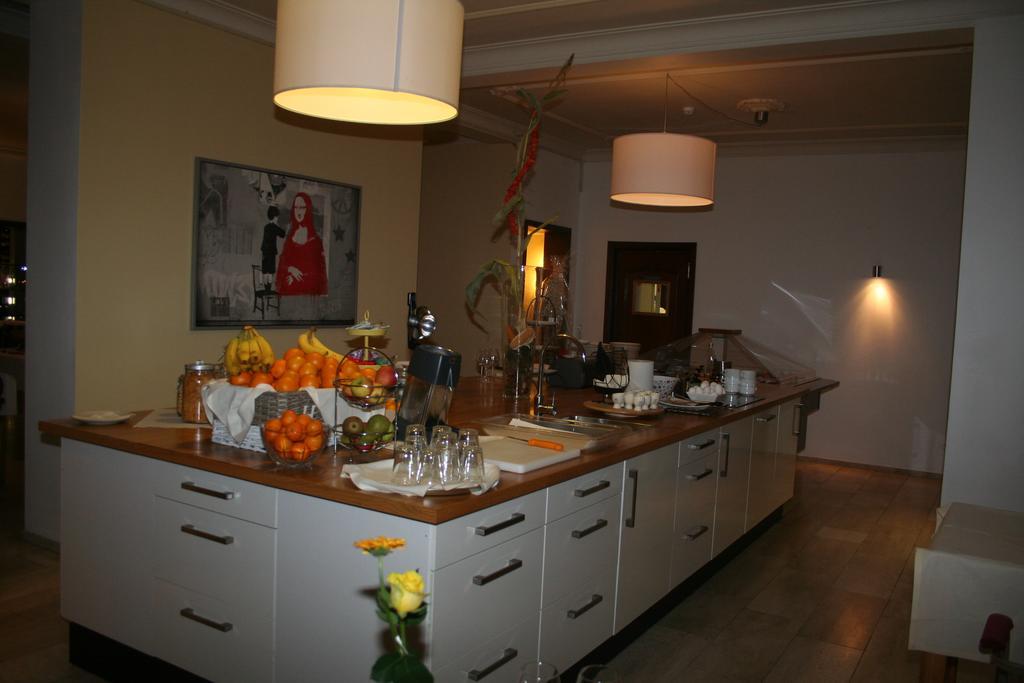 Hotel Admiraal Lanaken Ngoại thất bức ảnh
