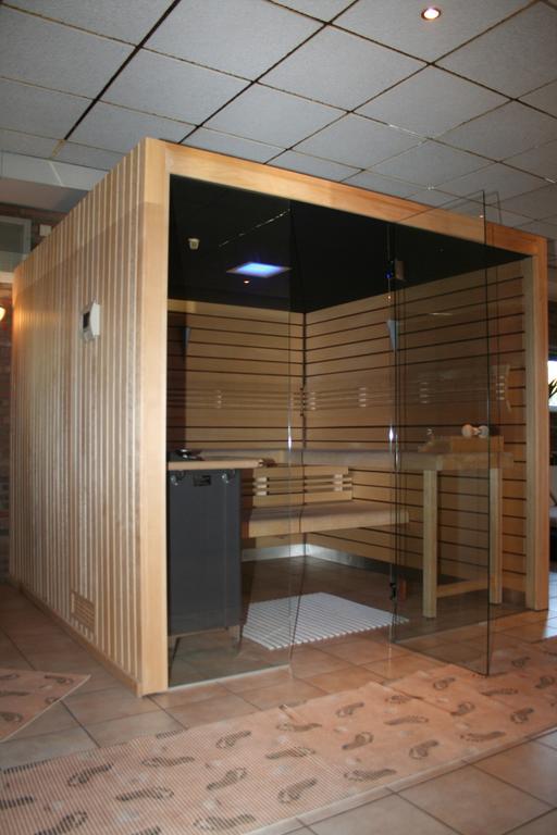 Hotel Admiraal Lanaken Ngoại thất bức ảnh