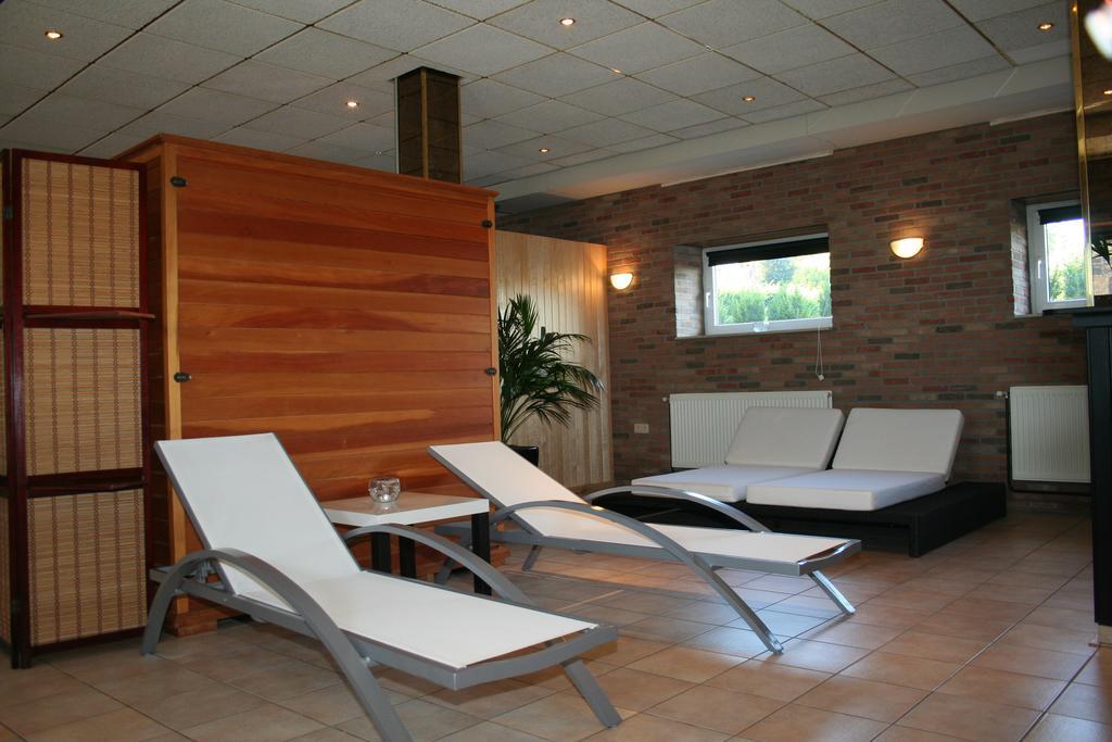 Hotel Admiraal Lanaken Ngoại thất bức ảnh