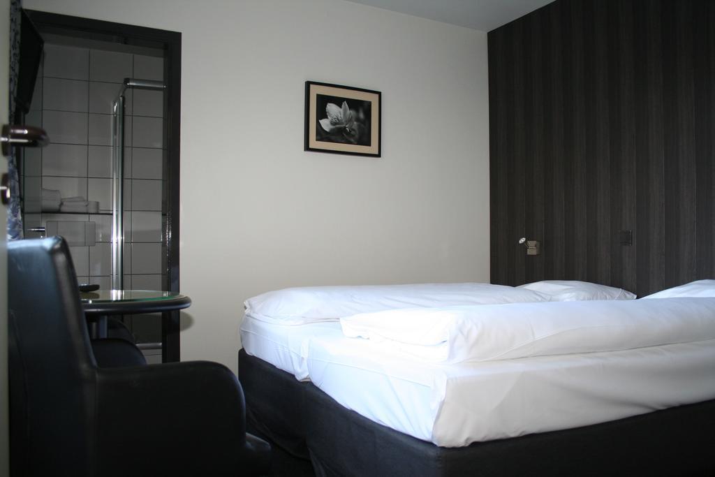 Hotel Admiraal Lanaken Ngoại thất bức ảnh