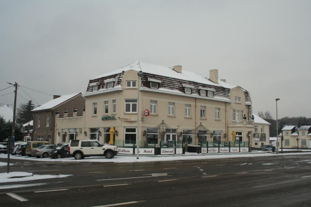 Hotel Admiraal Lanaken Ngoại thất bức ảnh
